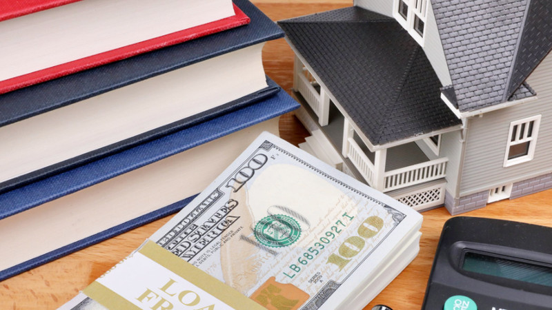 BOMBSHELL: Assistant Police Chief Says He Uncovered BILLIONS of
Dollars in ActBlue Mortgage Fraud