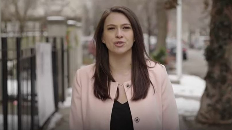 Chicago Democrat Under Fire for Doxing ICE Agents, Sharing Their Cars
and License Plates