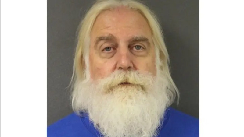 How ICE Arrested Santa Claus in New Jersey on Child Porn Charges